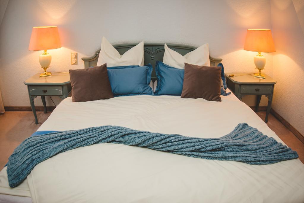 Hotel & Restaurant Zum Vater Rhein Monheim am Rhein 객실 사진